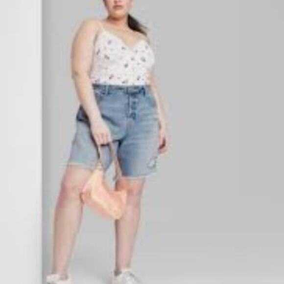 NWOT WILD FABLE High Rise Bermuda Distressed Denim Shorts 18 - Picture 1 of 9